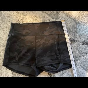 Lululemon in movement camo shorts